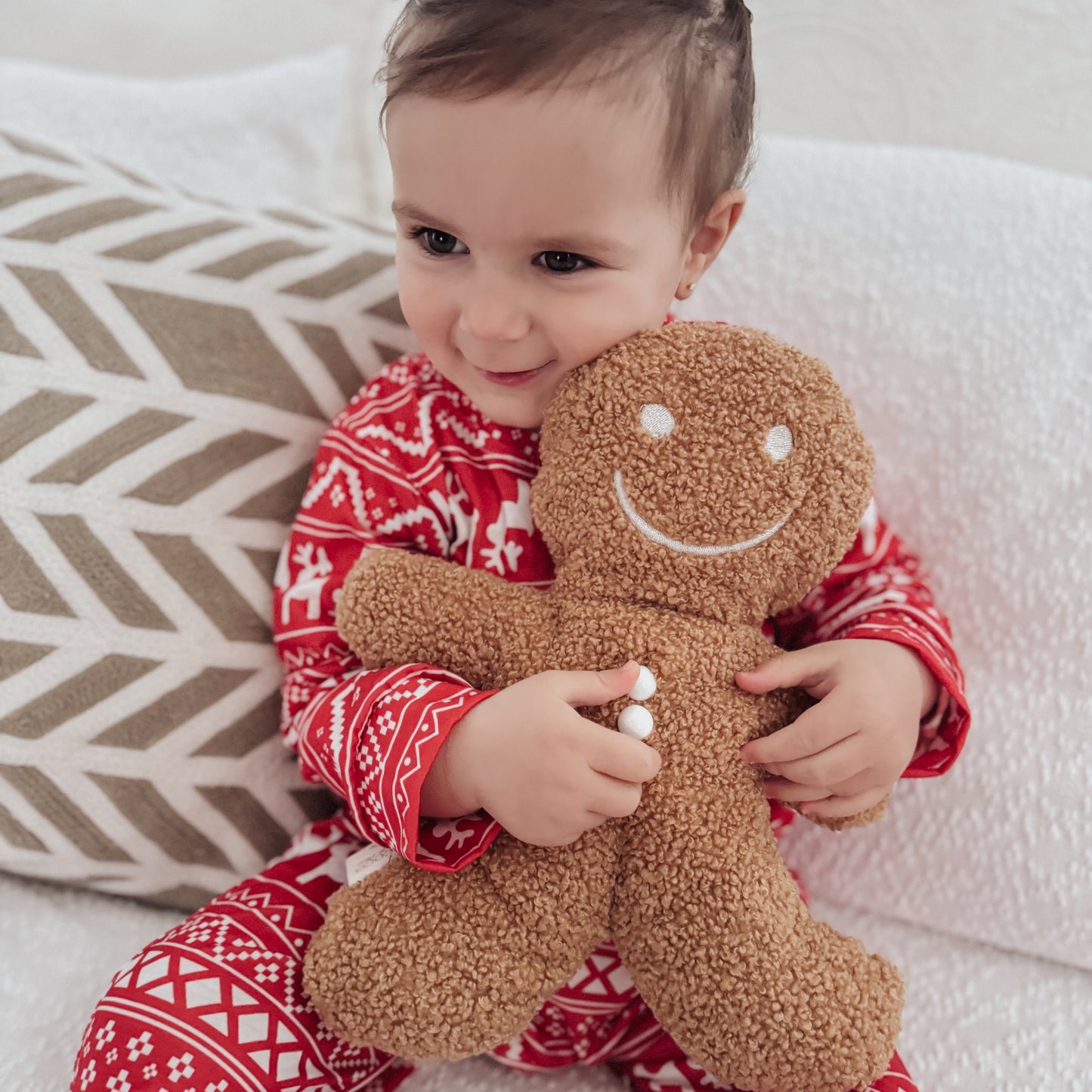 Gingerbread Man Cushion Caramel