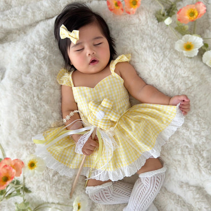 Gingham Daisy Wand